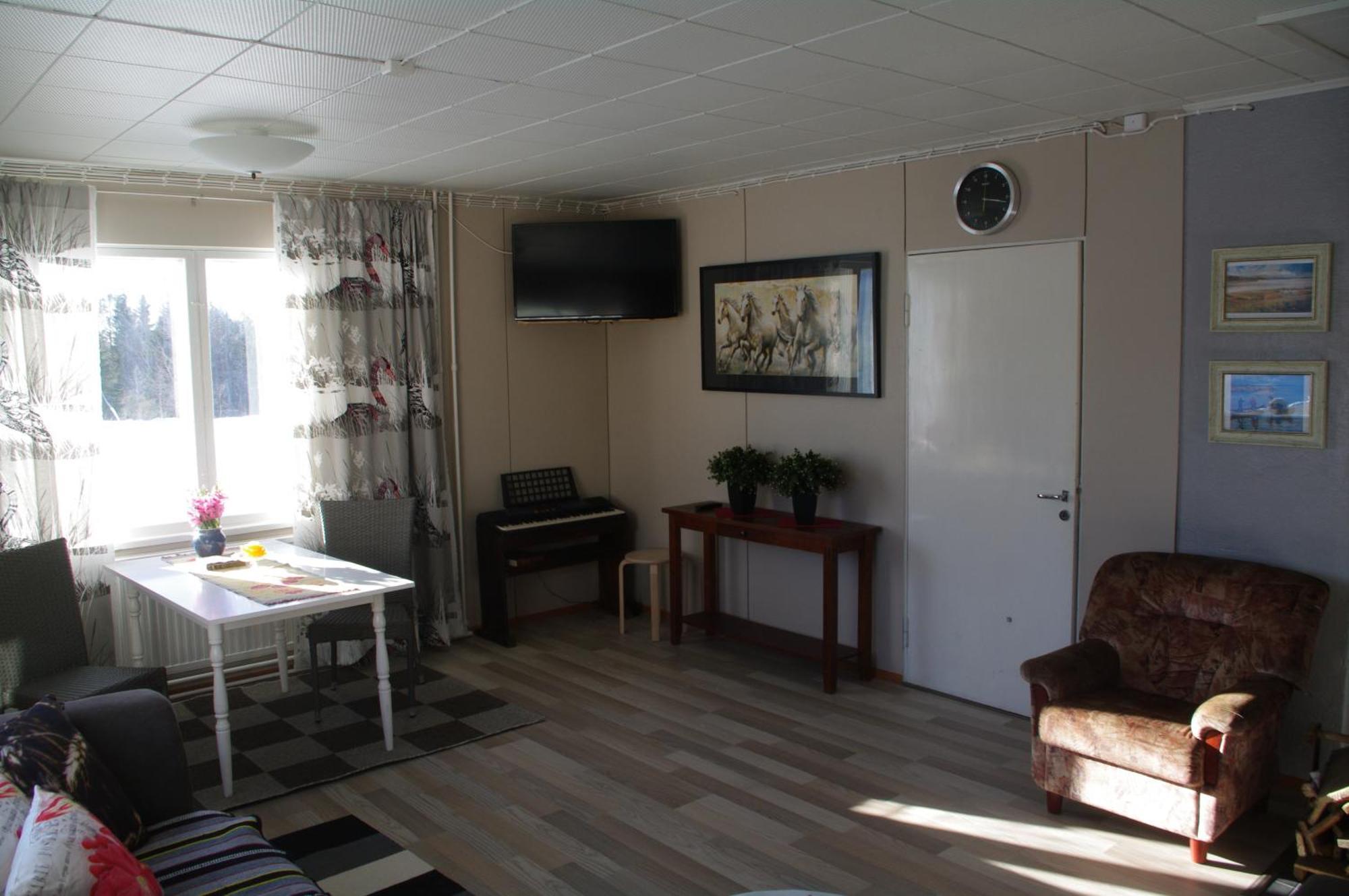 Aneen Loma Vacation And Cottages Posio Habitación foto