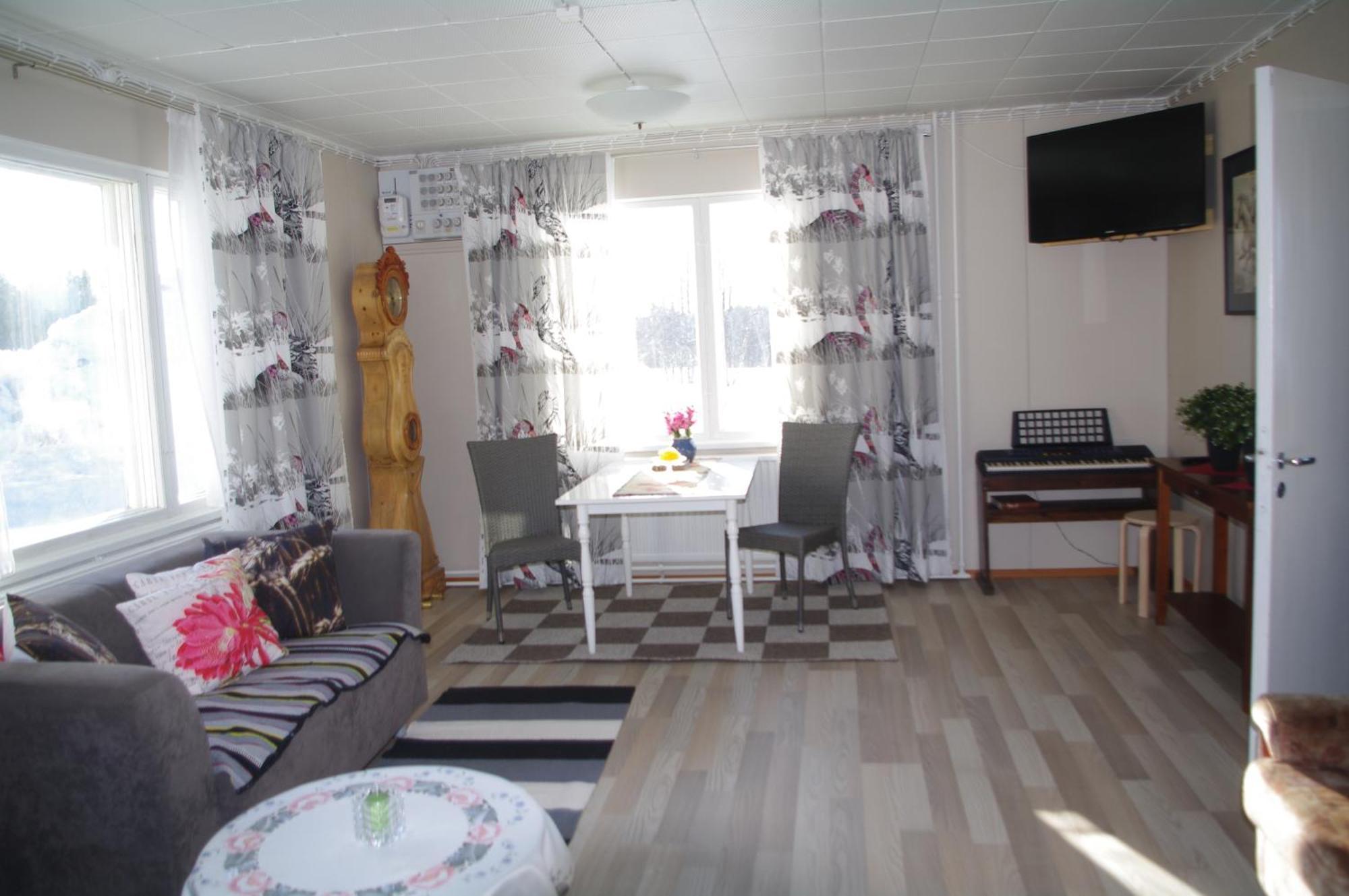 Aneen Loma Vacation And Cottages Posio Habitación foto